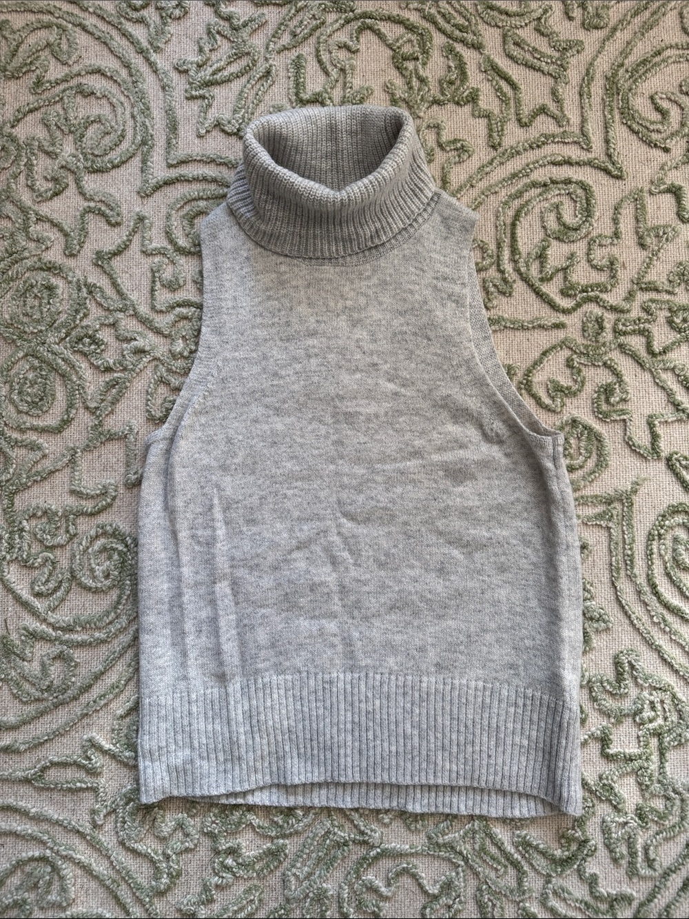 Madewell Light Gray Sleeveless Turtleneck Sweater Vest